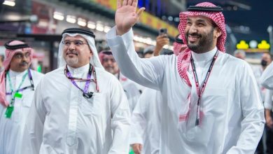 صورة فيديو.. ولي العهد الأمير محمد بن سلمان يصل إلى حلبة سباق جائزة السعودية الكبرى “فورمولا 1”