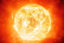 صورة توهج شديد في الشمس يؤثر على أنظمة الملاحة الأرضية
