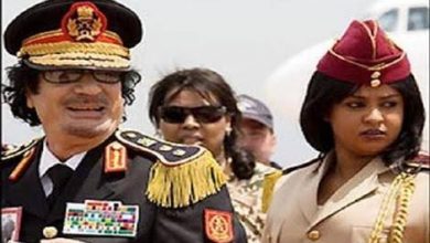 صورة الحارسة السابقة لمعمر القذافي رئيس ليبيا الأسبق تؤكد أنه على قيد الحياة