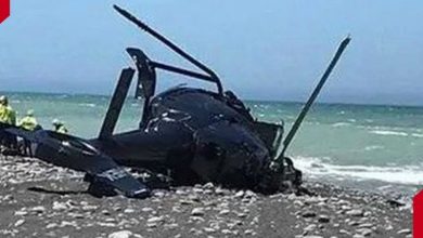 صورة فيديو.. سقوط طائرة مروحية بأحد الشواطئ في أمريكا