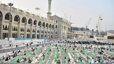 صورة توزيع 20 من التمور على سفر إفطار المسجد الحرام والمسجد النبوي في أول أيام رمضان