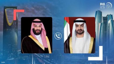 صورة الأمير «محمد بن سلمان» ولي العهد السعودي يعزي حاكم أبوظبي في وفاة الشيخ خليفة