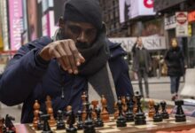 صورة 60 ساعة.. نيجيرى يحطم الرقم القياسى لأطول مباراة “شطرنج”