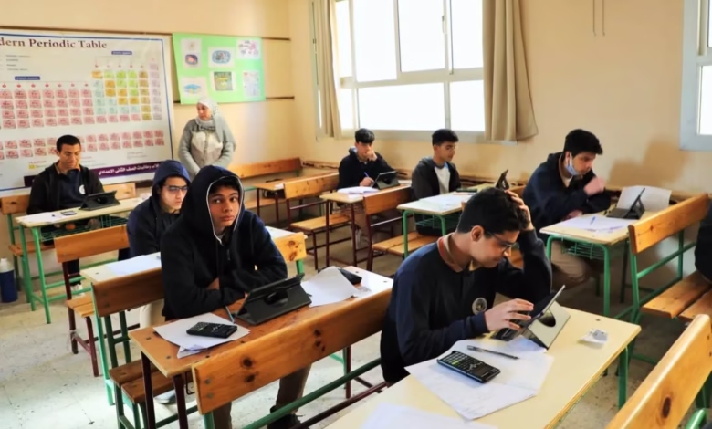 "البوكليت التعليمي" بديل "الكتب الخارجية" في العام الدراسي الجديد.. خطوة لتخفيف الأعباء وتوحيد مصادر التعلم 