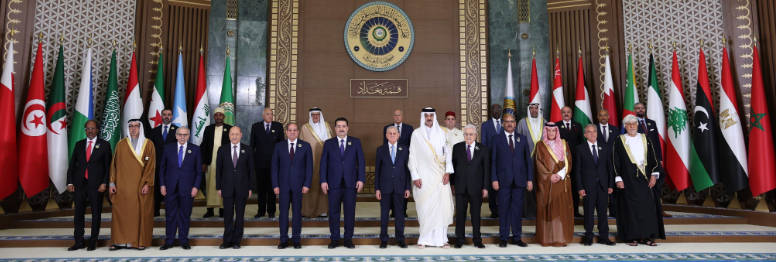 صورة القمة العربية في بغداد.. رسائل استراتيجية من مصر والجزائر وتطورات في الملف الإيراني