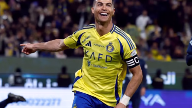 صورة “رونالدو” يودّع “النصر” و”ماكرون” في قلب الجدل بفيتنام 