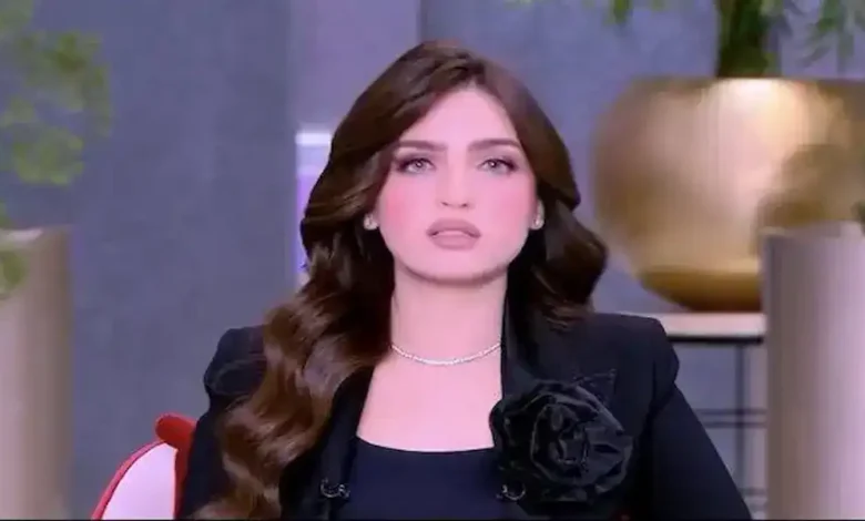 "ياسمين عز" تُشعل الجدل برسائلها لطالبات "الثانوية العامة"