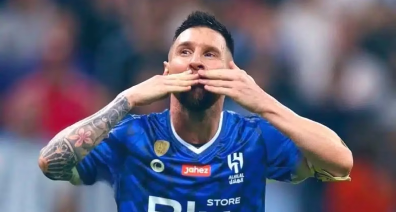 انتقال "ميسي" المُحتمل إلى "الهلال" يشعل السوشيال ميديا.. أبرز صفقات الزعيم في ميركاتو 2025