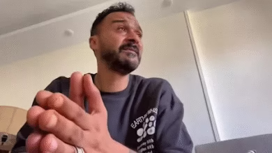 صورة “إبراهيم سعيد” يبكي بعد خروجه من الحبس.. أزمة نفقة تعيده إلى الواجهة من جديد