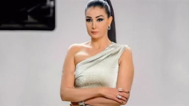 صورة “غادة عبدالرازق” تظهر على كرسي متحرك في الساحل الشمالي وتثير قلق جمهورها