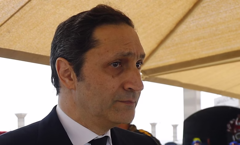 علاء مبارك يثير الجدل بتصريحات جديدة.. إشادة بعمر سليمان ورسالة لساويرس