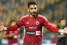 صورة إصابة “كريم فؤاد” بالرباط الصليبي تُثير الجدل.. ولاعب الأهلي يرد برسالة حاسمة