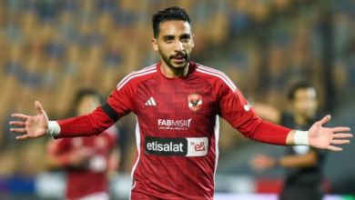 صورة إصابة “كريم فؤاد” بالرباط الصليبي تُثير الجدل.. ولاعب الأهلي يرد برسالة حاسمة