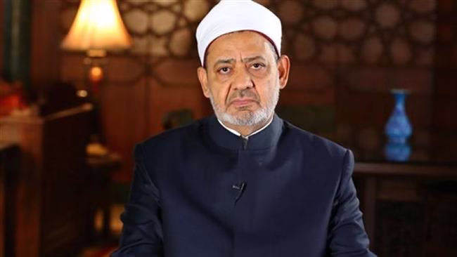 شيخ الأزهر يعلّق تهنئة أوائل الثانوية الأزهرية ويلغي المؤتمر الصحفي تضامنًا مع غزة