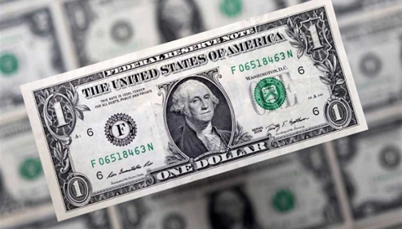 تراجع سعر الدولار يعيد التفاؤل لأسواق الصرف المصرية