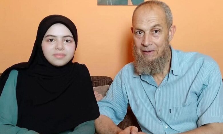 الطالبة "سمية الكتامي" الأولى على الثانوية العامة تنجو من الموت بعد تعرضها لحادث مروع