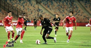 الأهلي يصعق فاركو برباعية في الدوري ويحقق انتصاره الأول مع ريبيرو.. صور