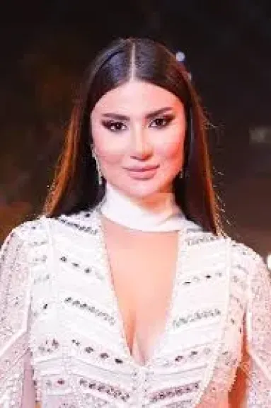 بالأبيض.. إطلالة هدى الإت