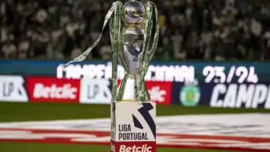 صورة بورتو يكتسح غيماريش بثلاثية نظيفة في انطلاقة الدوري البرتغالي 2025-26