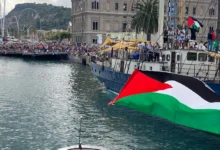 صورة “أسطول الصمود” ينطلق من “برشلونة” نحو “غزة” لكسر الحصار