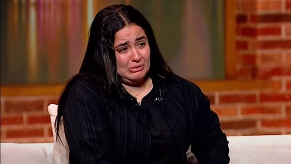 "هبة التركي".. أرملة "إبراهيم شيكا" تتقدم ببلاغ رسمي ضد 23 صفحة إلكترونية