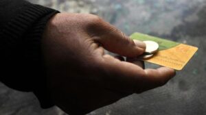 "مصر الرقمية تُطلق خدمات جديدة للتموين.. إضافة المواليد وتحديث البطاقات خطوة بخطوة"