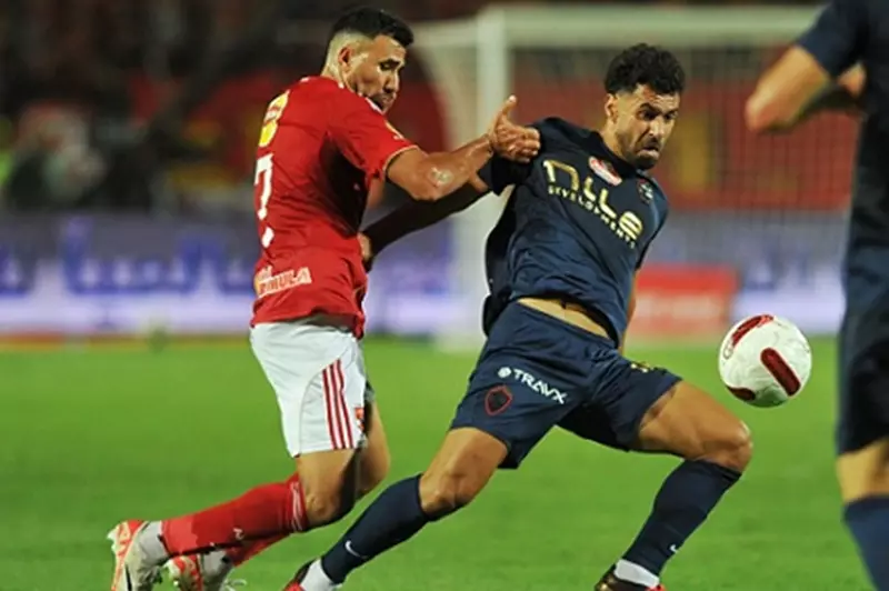 الأهلي يقلب الطاولة ويهزم الزمالك 2-1 في القمة 131 ويشعل سباق الدوري المصري