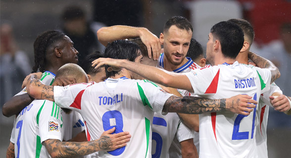 "إيطاليا تفوز 5-4 في دراما كروية على إسرائيل.. وتقترب من المونديال"