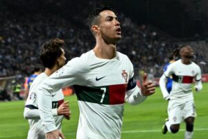"البرتغال تقتنص فوزاً مثيراً 3-2 من بودابست في تصفيات كأس العالم"