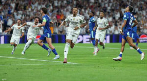 مبابي يُقود ريال مدريد إلى فوز مثير 2-1 على مارسيليا