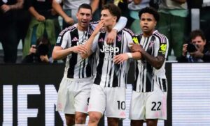 "يوفنتوس يتفوق على إنتر ميلان في قمة نارية 4-3 ويشعل صراع الصدارة في الدوري الإيطالي"