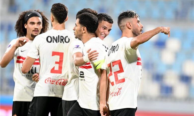 "الزمالك يكتسح المصري بثلاثية نظيفة ويستعيد صدارة الدوري"