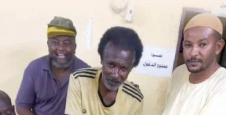 بعد 3 عقود من الاعتزال.. منصور بشير "تنقا" يعود إلى الملاعب في سن الستين