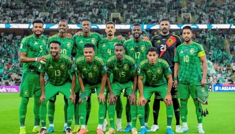السعودية تواجه إندونيسيا الليلة في تصفيات كأس العالم 2026.. صقر الصقور يترقب الانطلاقة