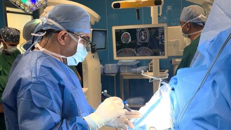 نجاح طبي في استئصال ورم كلوي ضخم يزن أكثر من 3 كجم بمستشفى الملك سلمان في المدينة