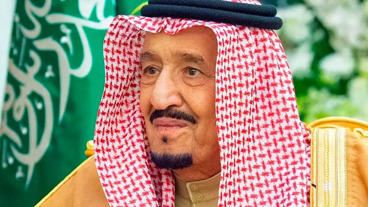 خادم الحرمين الشريفين يوافق على منح وسام الملك عبدالعزيز لـ 200 مواطن ومواطنة تبرّعوا بأعضائهم