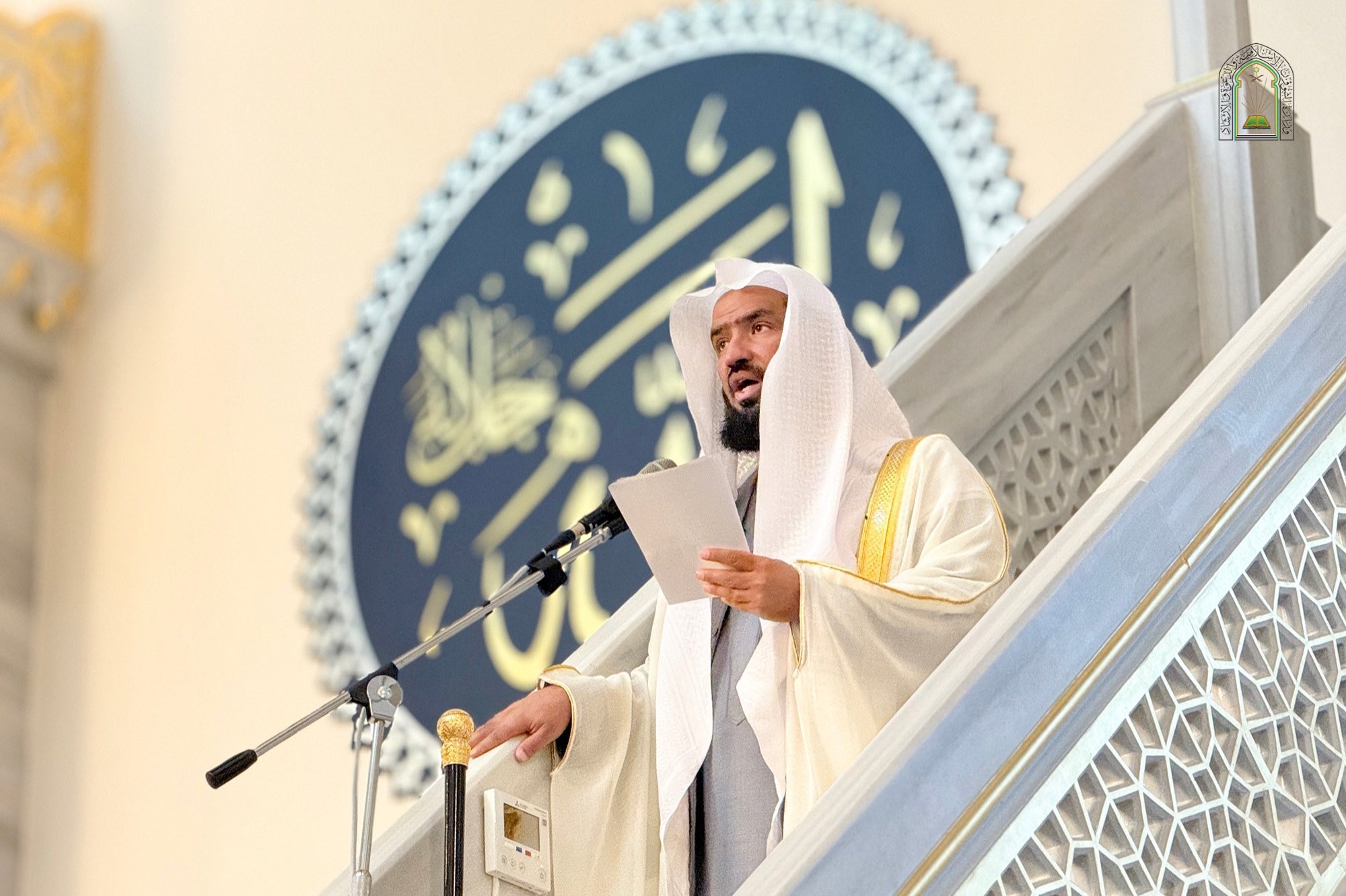 منح أعلى وسام لمسلمي روسيا الاتحادية للشيخ عبدالله البعيجان إمام المسجد النبوي