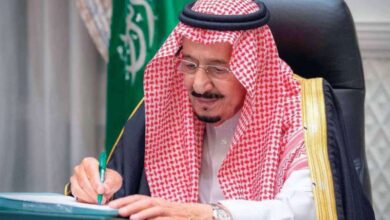 صورة خادم الحرمين الشريفين يوجّه بفتح مسجد القبلتين في المدينة المنورة على مدار 24 ساعة