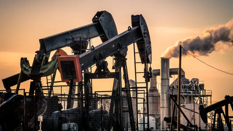 أسعار النفط تواصل الصعود العالمي.. وبرنت عند 62.47 دولارًا للبرميل
