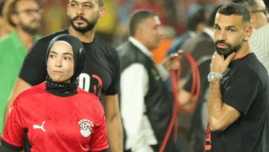 صورة محمد صلاح وزوجته يثيران الجدل بسبب “شنطة وساعة”.. ما القصة؟