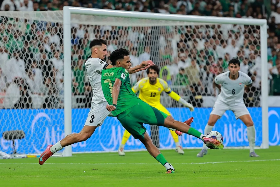 الأخضر السعودي يحجز مقعده في كأس العالم 2026 بعد تعادل مثير مع العراق