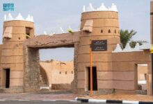 صورة لينة.. القرية التاريخية تستقبل برد الشتاء بعيونها الـ300 ومروجها العشبية في شمال المملكة