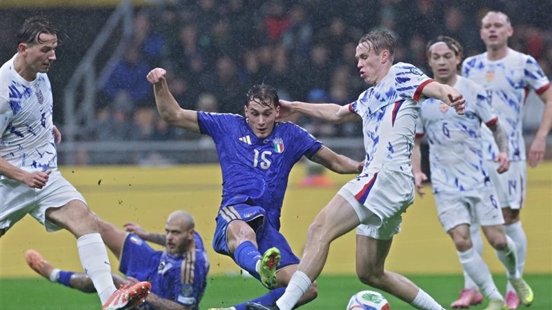 هالاند يقود النرويج إلى كأس العالم لأول مرة منذ 1998 برباعية تاريخية أمام إيطاليا