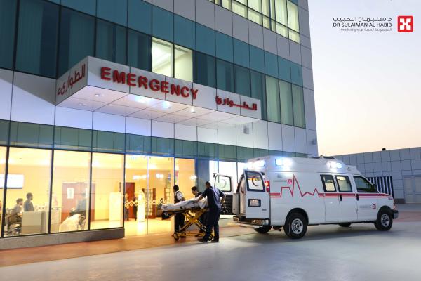 "إنقاذ نادر لحياة سيدة.. مستشفى الدكتور سليمان الحبيب بالخبر ينجح في استئصال حملين منفجرين بتقنية المنظار"