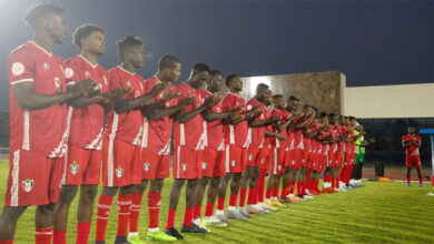 صورة صقور الجديان يحطّون في عُمان استعدادًا لمواجهة الأحمر العُماني