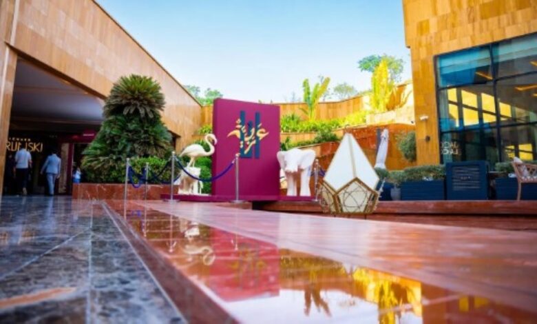 معرض "أنا عربية" في الرياض.. رحلة فنية تفاعلية تجمع بين الفخامة والإبداع