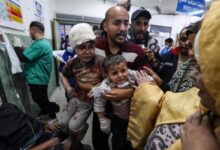 صورة غزة تنزف تحت النار.. استشهاد 31 فلسطينيًا خلال 24 ساعة في خرق جديد لوقف إطلاق النار