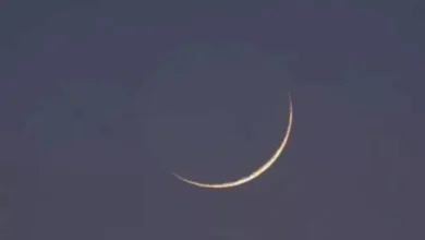 صورة مشهد ليلي مميز: ظهور هلال جمادى الآخرة في سماء الوطن العربي