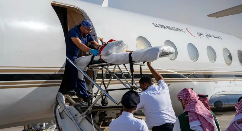 ملحمة إنسانية في الرياض.. المملكة تبدأ أولى مراحل فصل التوأم السيامي الجامايكي «أزاريا وأزورا» في عملية معقّدة تمتد 9 ساعات