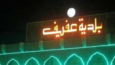 صورة “جدل في عفيف بعد ظهور شاحنة لحوم تسحب ناقة نافقة ليلًا أمام المسلخ.. مطالبات بالتحقيق ومحاسبة المتورطين”